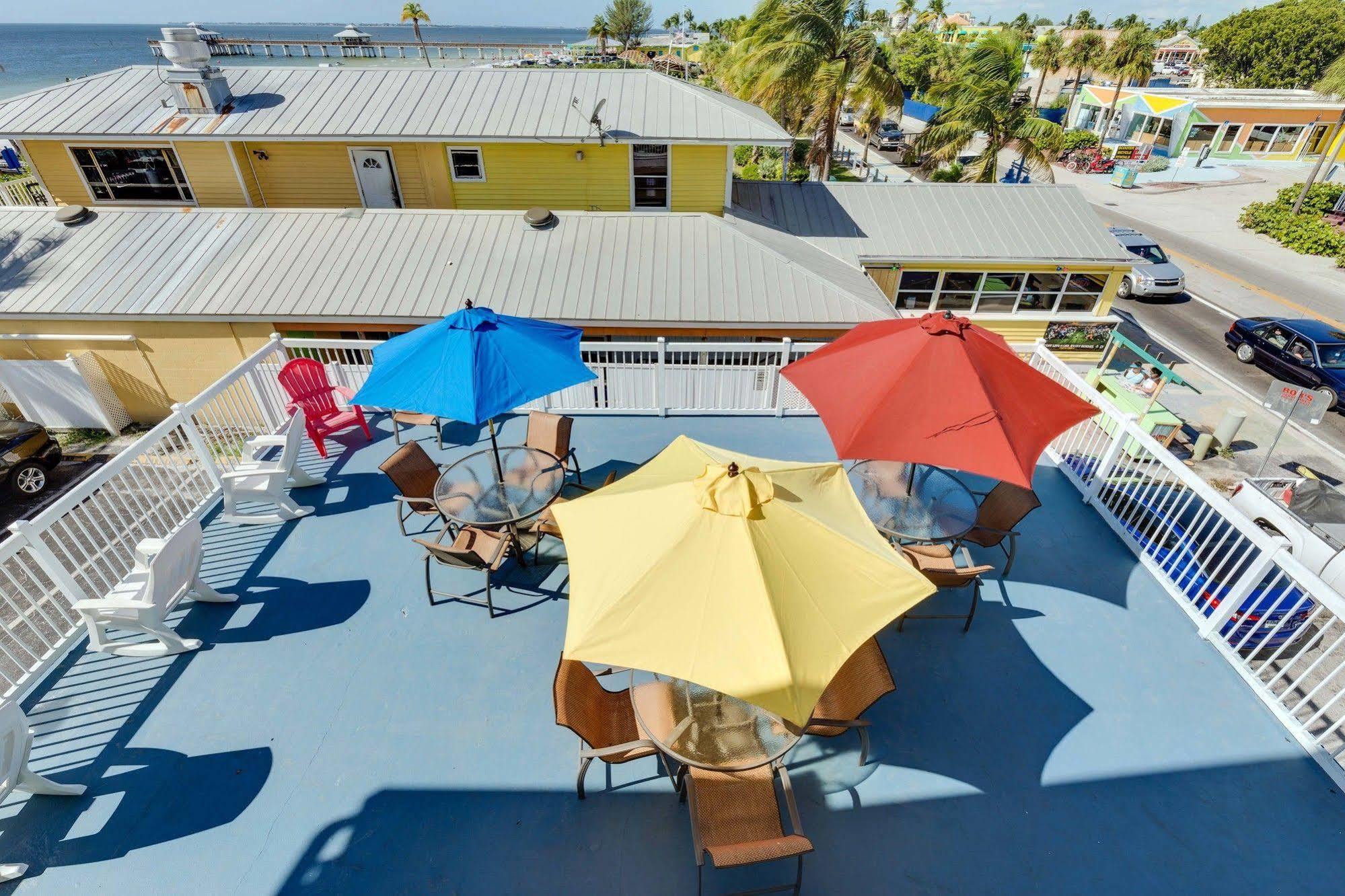 Pierview Hotel And Suites Fort Myers Beach Exterior photo
